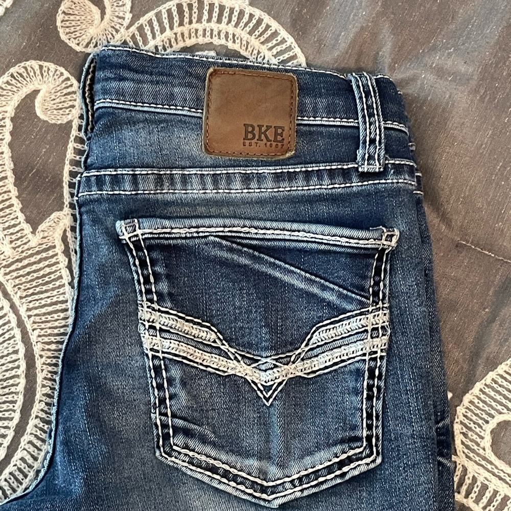 Young Men/Boys JEANS from BUCKLE, practically brand NEW, SMOKE AND PET FREE HOME